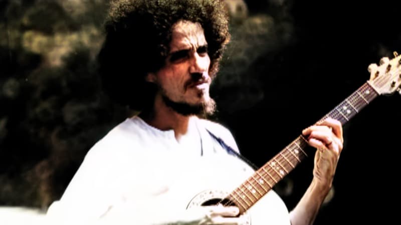 Foto de divulgação do álbum A Peleja do Diabo com o Dono do Céu